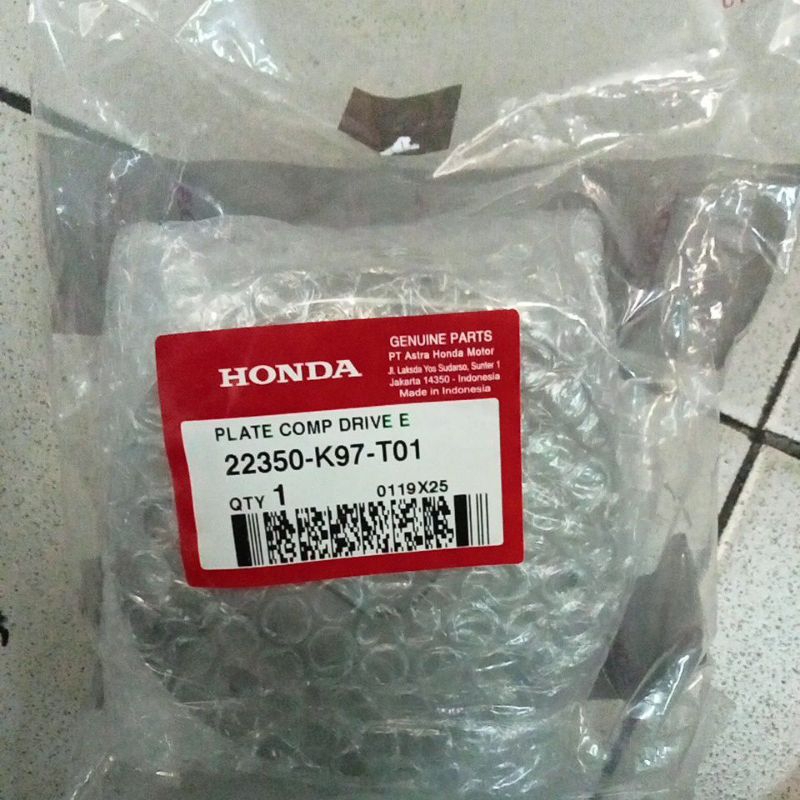 22350K97T01 – PLATE COMP DRIVE E, DOUBLE CLASP MOUNT, WEIGHT SET MOUNTING LEGS ADV, PCX, STYLO, VARI