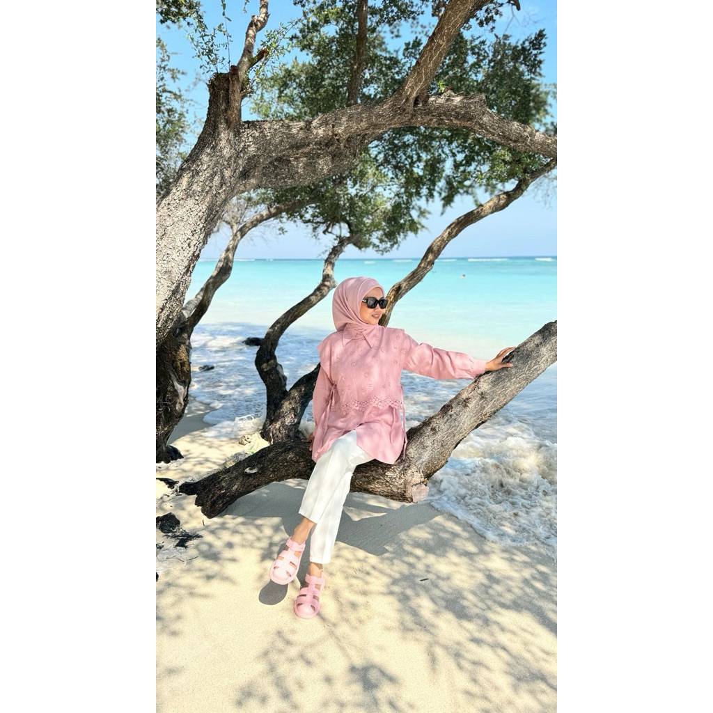 RANDOM LIVE NOTE 28 OCTOBER 3