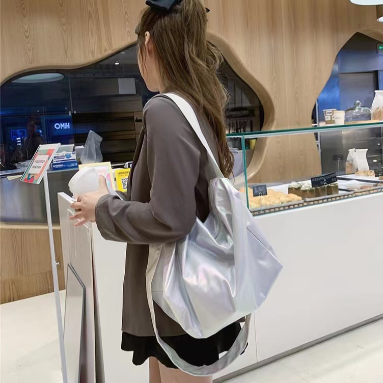 Bouncia กระเป๋ายิมผู้หญิง / กระเป๋าเดินทางยิม Trooveast 4616