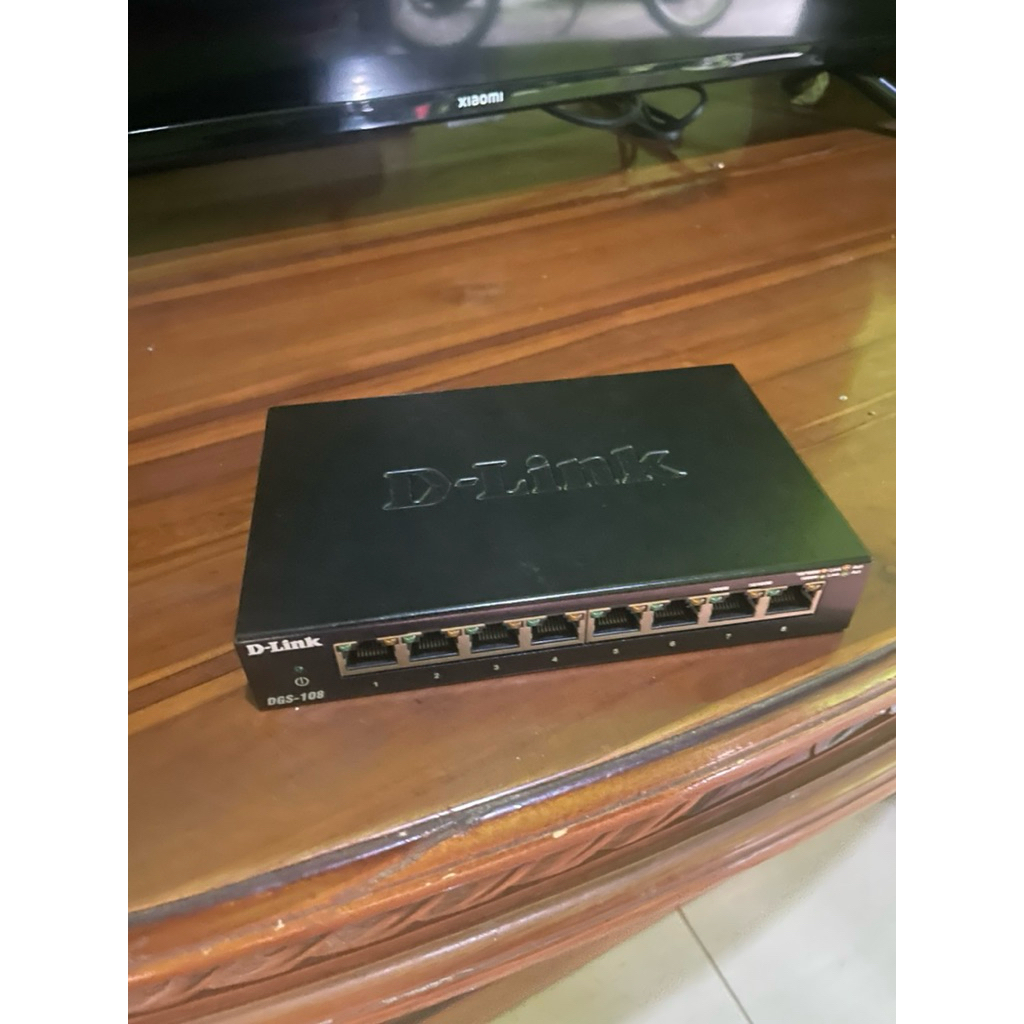 D-link DGS-108 สวิตช์เดสก์ท็อป Gigabit 8 พอร์ต