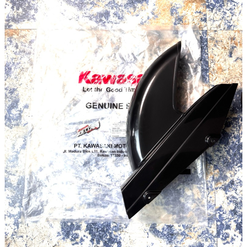 Fender KR150 Mudguard Ninja 150 R SS KIS RL VR Original Kawasaki 100% KGP KMI 35023-1233