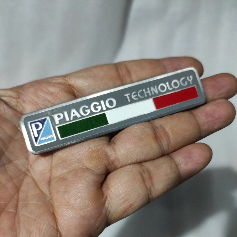 สติ๊กเกอร์สัญลักษณ์ Vespa Metal Piaggio Technology LX Px Super Mods