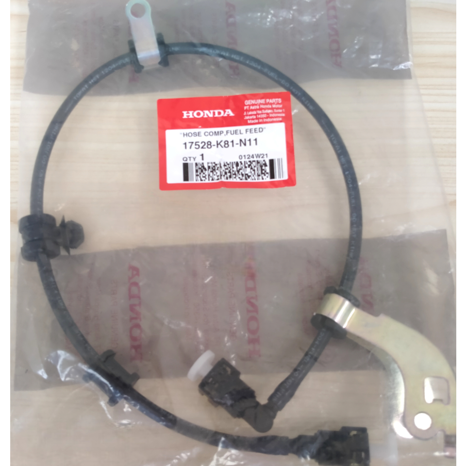 สายน้ํามันเบนซิน (Hose Comp, Fuel Feed) Honda BeAT eSP ORIGINAL HONDA 17528K81N11