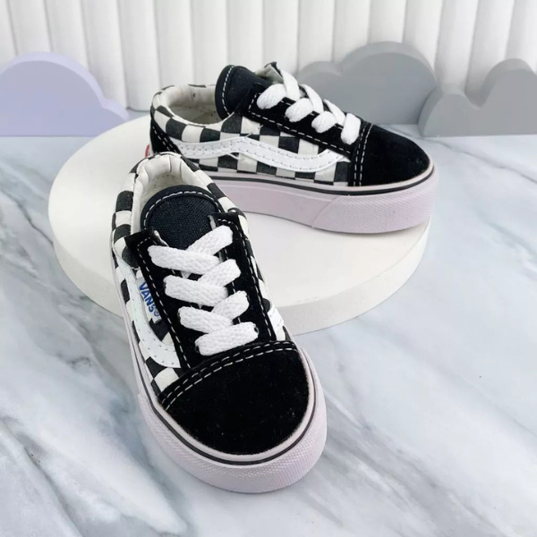 รองเท้านักเรียนเด็กหมากรุกสีดําพร้อมสายรัด ตีนตุ๊กแก รองเท้านักเรียน โรงเรียนเก่า สําหรับก่อนวัยเรียน อนุบาล และเด็กประถม - รูปที่ 2