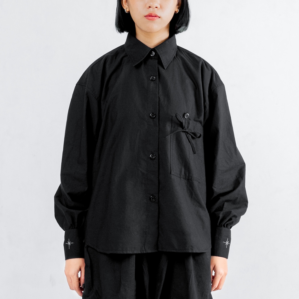 KEMEJA NODD - เสื้อ Ruka - เสื้อเชิ้ตแขนยาวผู้หญิงสีดํา