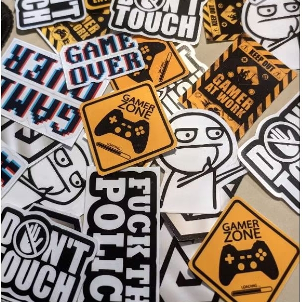RANDOM STICKERS RANDOM SIZE