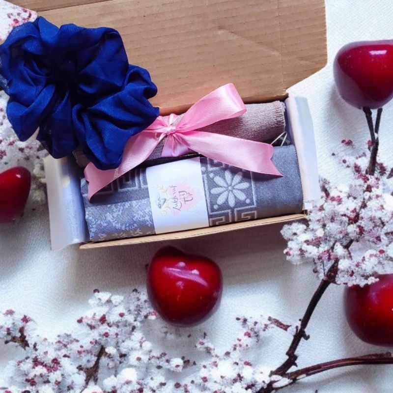 WAREHOUSE [1KG FITS 4] SQUARE HIJAB HAMPERS WITH MOTIFS/TECHER GIFTS/HIJAB GIRL GIFTS/GIFTS