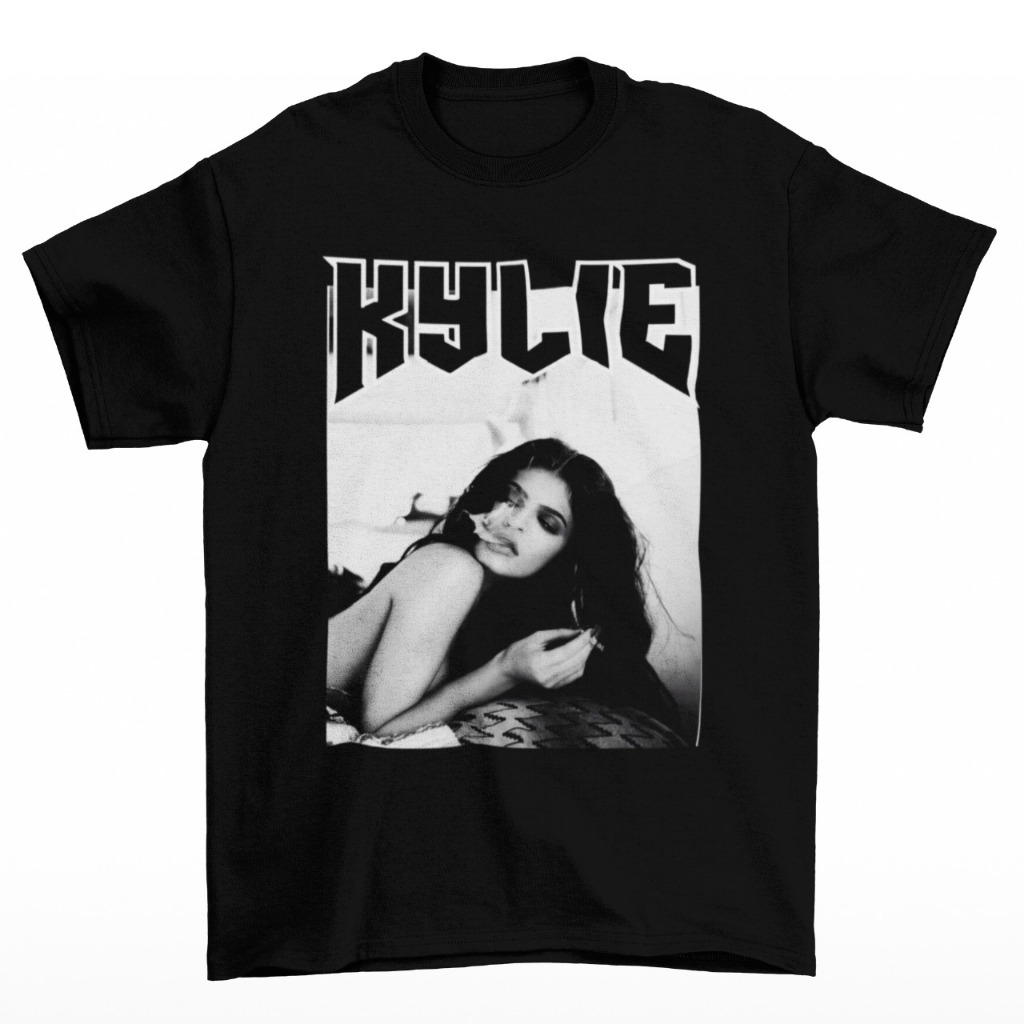 เสื้อยืด Tomoync Kylie Jenner - Pose 3