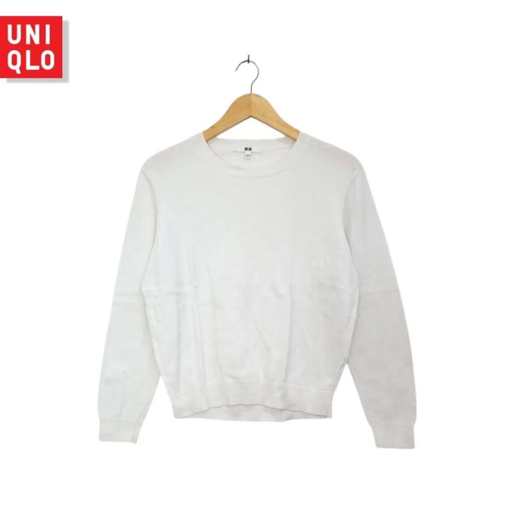 เสื้อสเวตเตอร์ O-Neck Uniqlo White Basic (CODE: B76 - 16)