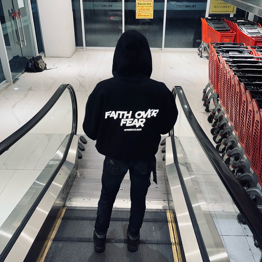 FAITH OVER FEAR 330gsm เสื้อฮู้ด Boxy