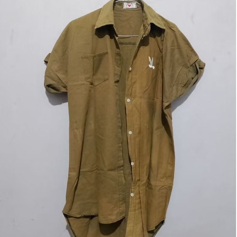 KEMEJA แจ๊กเก็ตเสื้อเชิ้ตแขนยาวผู้หญิงในความรัก 1980 สีน้ําตาล L (90x55) ต้นฉบับที่สอง