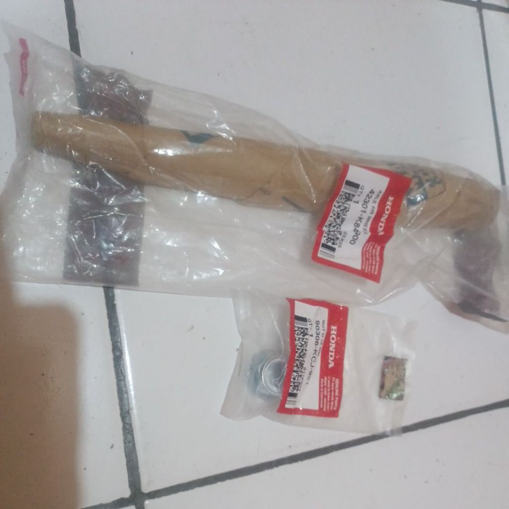 เพลาหลัง crf 150 ดั้งเดิม + เรือนล้อ