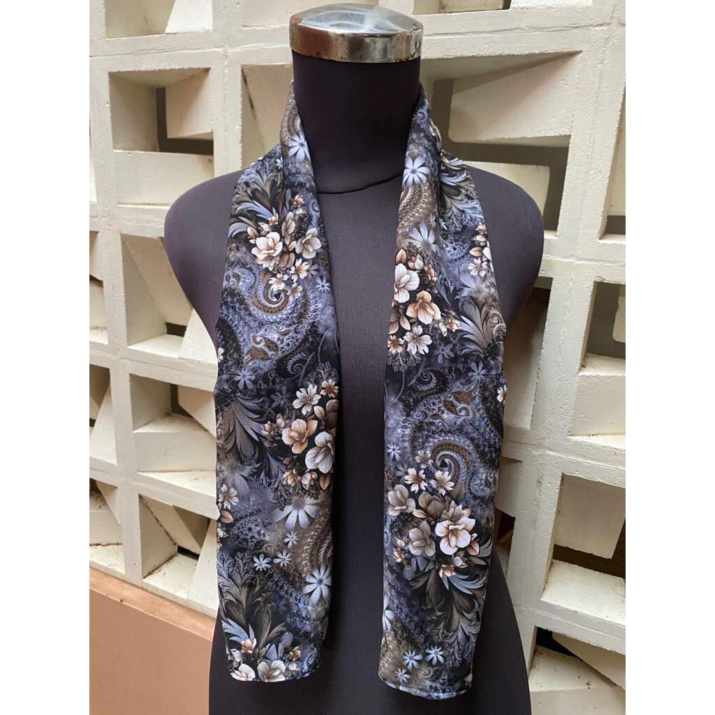 ARMET SCARF FLIGHT ATTENDANT AIRPORT ผู้หญิง MOTIF