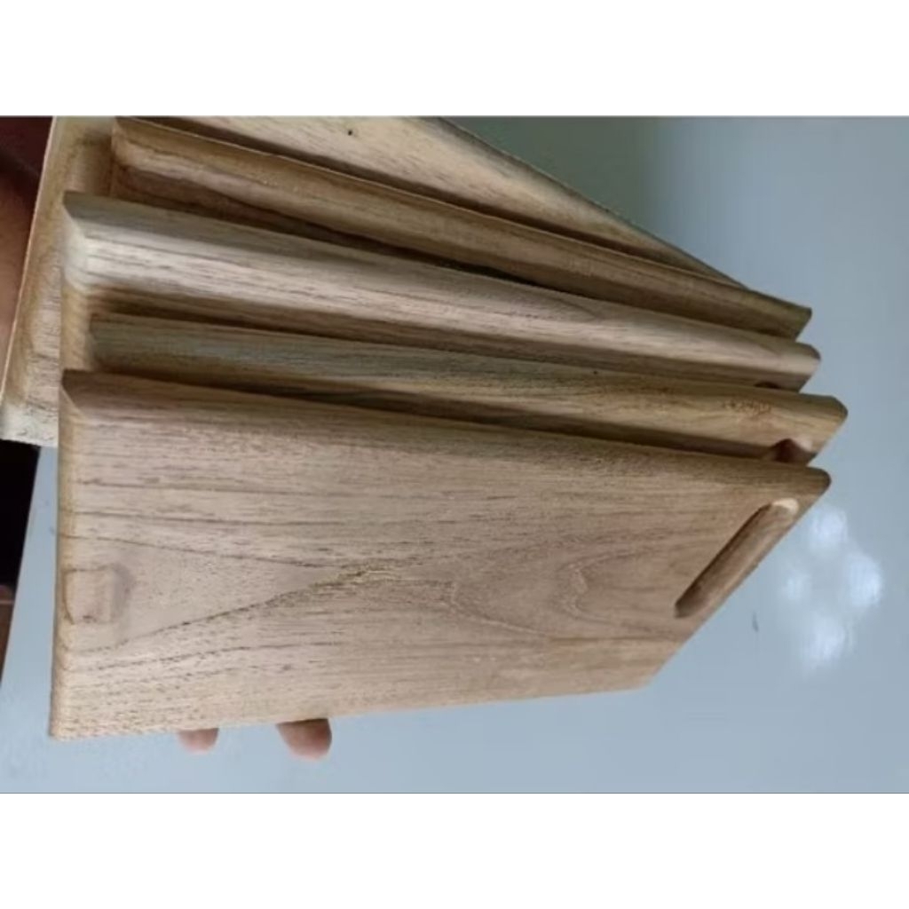 กระดานตัดไม้ PERHUTANI TEAK
