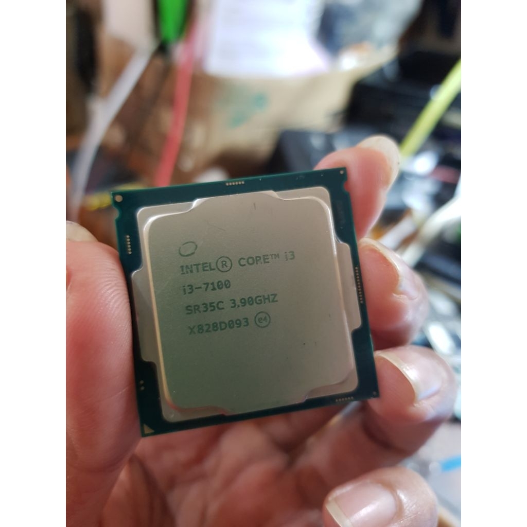 INTEL i3 7100 NORMAL TESTED PROCESSOR