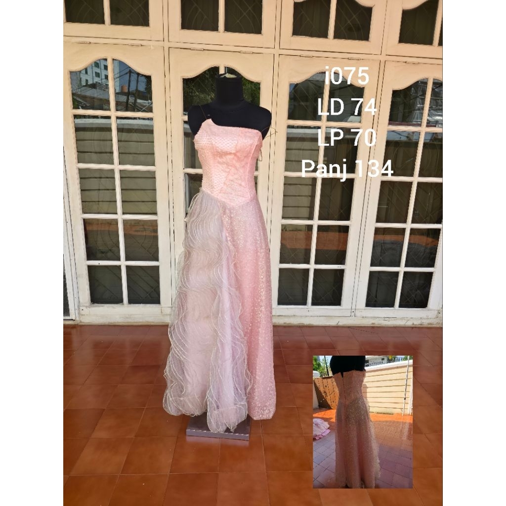 WEDDING GOWN / PRELOVED WEDDING GOWN / PARTY DRESS / BrideMERMAIDS GOWN / WEDDING GOWN / MODERN KEBA