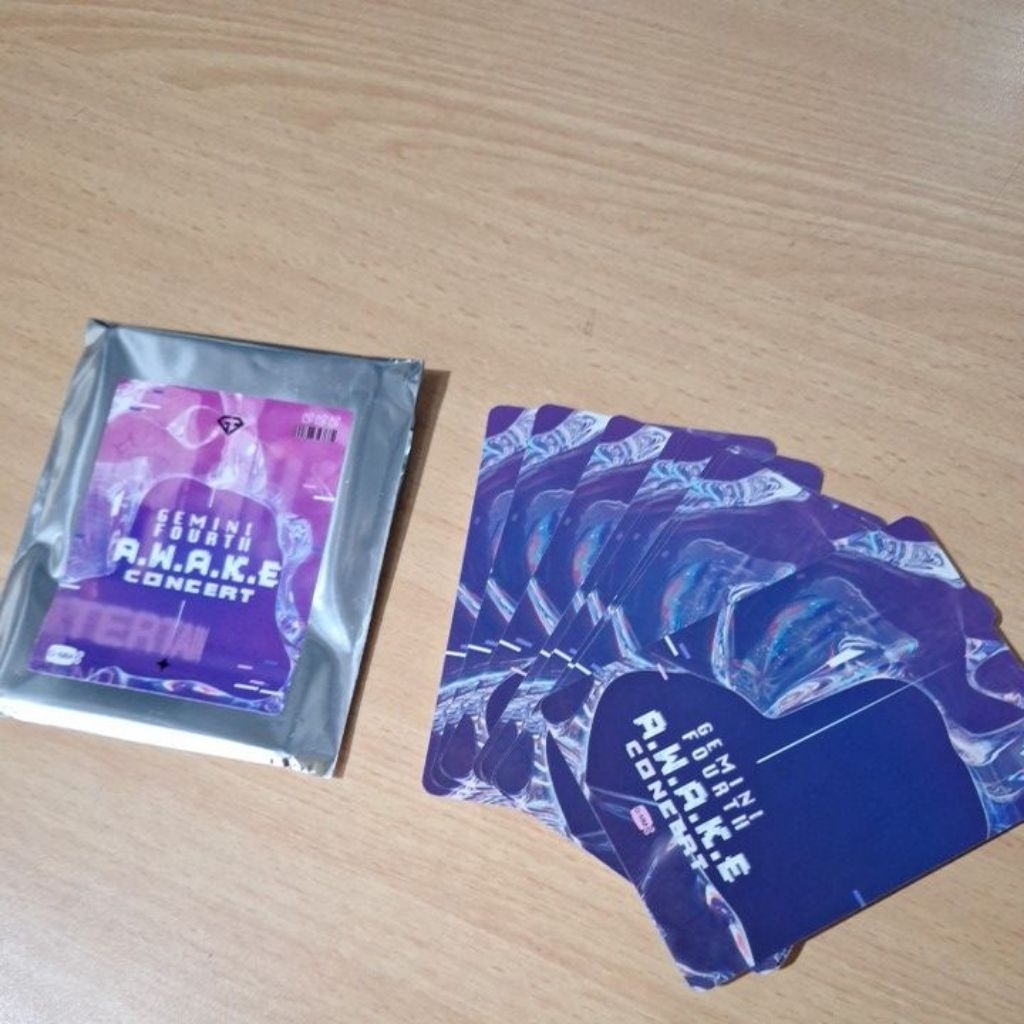 [ไม่ได้ปิดผนึก] CC GeminiFourth Awake Concert