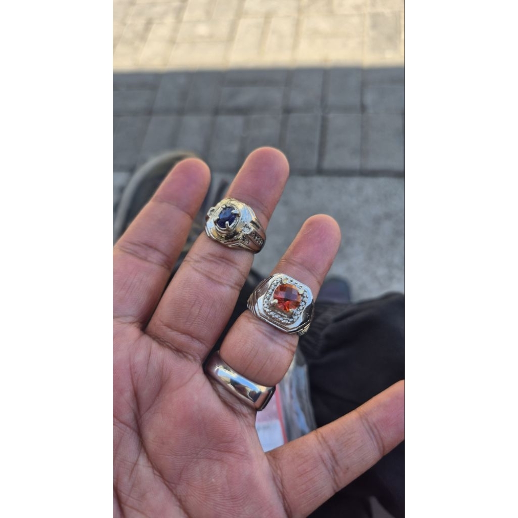 แพ็คเกจ 2 ชิ้น 150K Natural orange mystic quarts & blue Sapphire Madagascar Rings