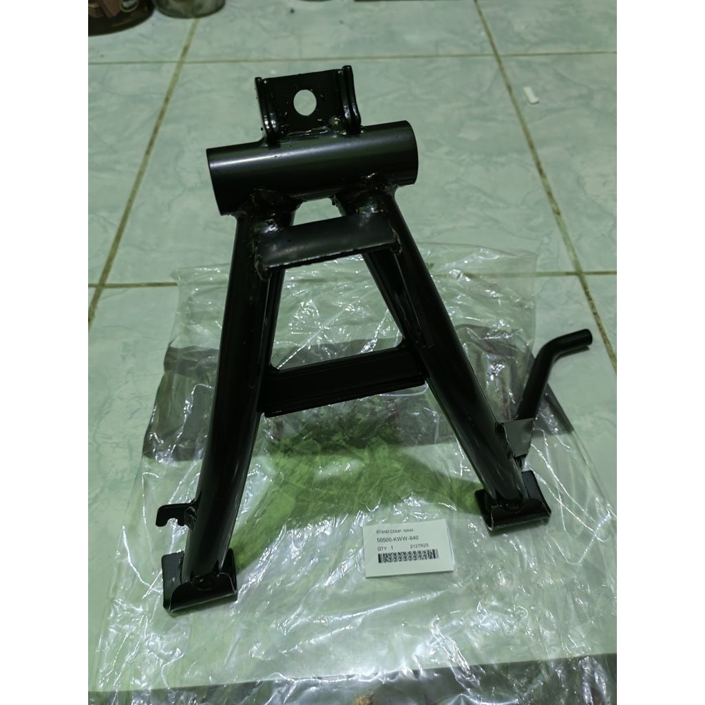 ขาตั้งกลาง 2 NEW REVO ABSOLUT REVO F1 เดิม 50500-KWW-640