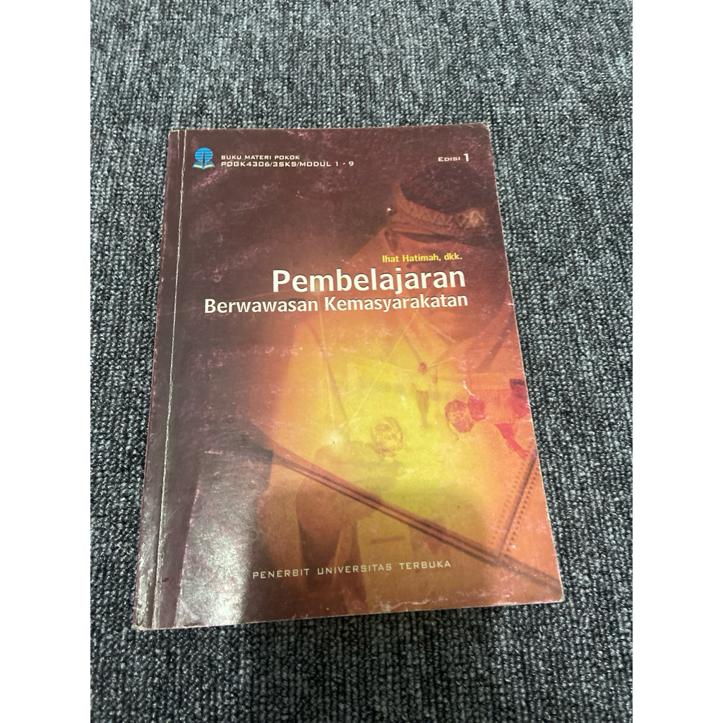 Social Studies รุ่นที่ 1 เปิดมหาวิทยาลัย