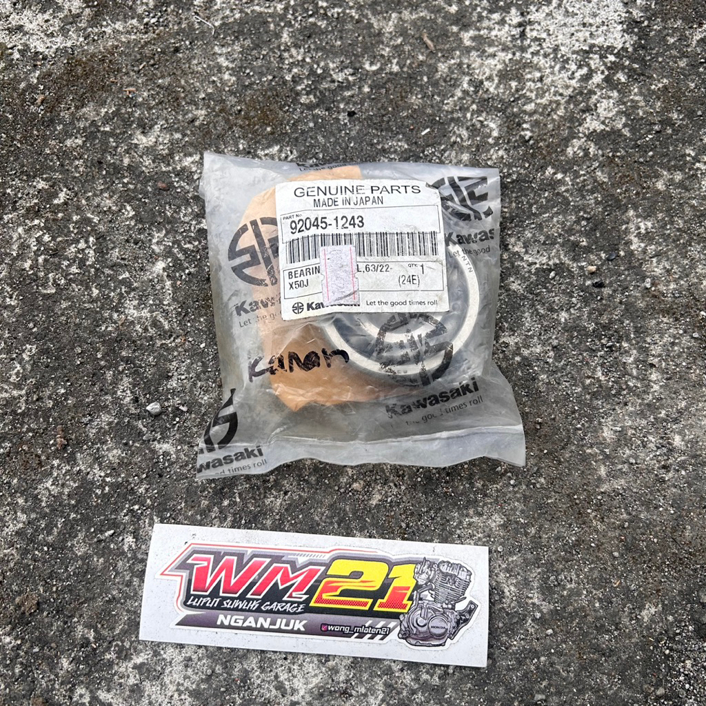 92545-1243 RIGHT BEARING KLAKER 6322 KRUK AS KLX 150 NINJA R 2-STOKE 2T ORIGINAL KAWASAKI KGP ของแท้