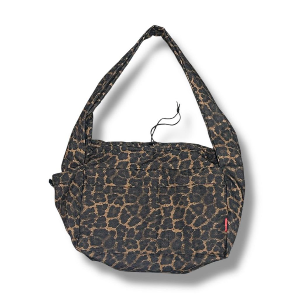 Puddinglane Slingbag Leopard กระเป๋าสะพายผู้ใหญ่ Leopard Volta