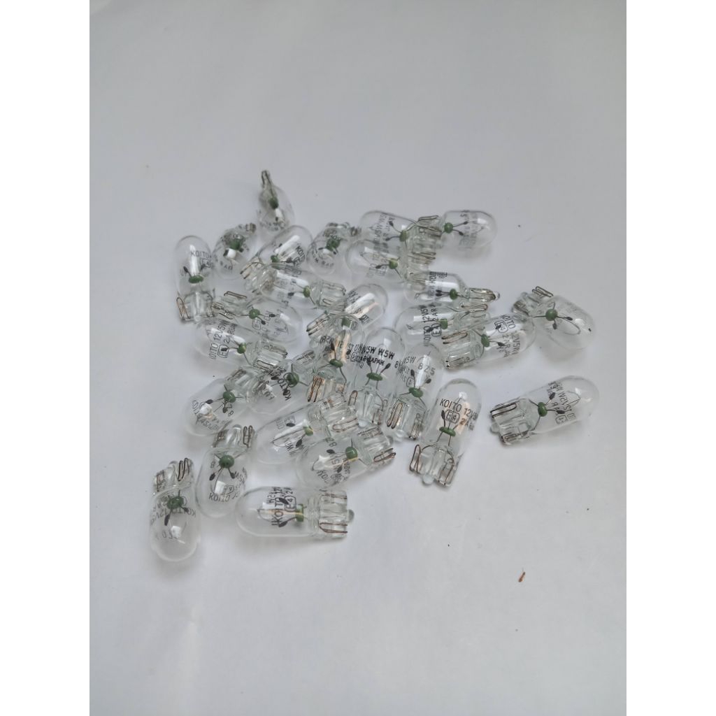 Koito Japan T13 12V5W W5W 2AR JAPAN koito หลอดไฟปลั๊กอินดั้งเดิม