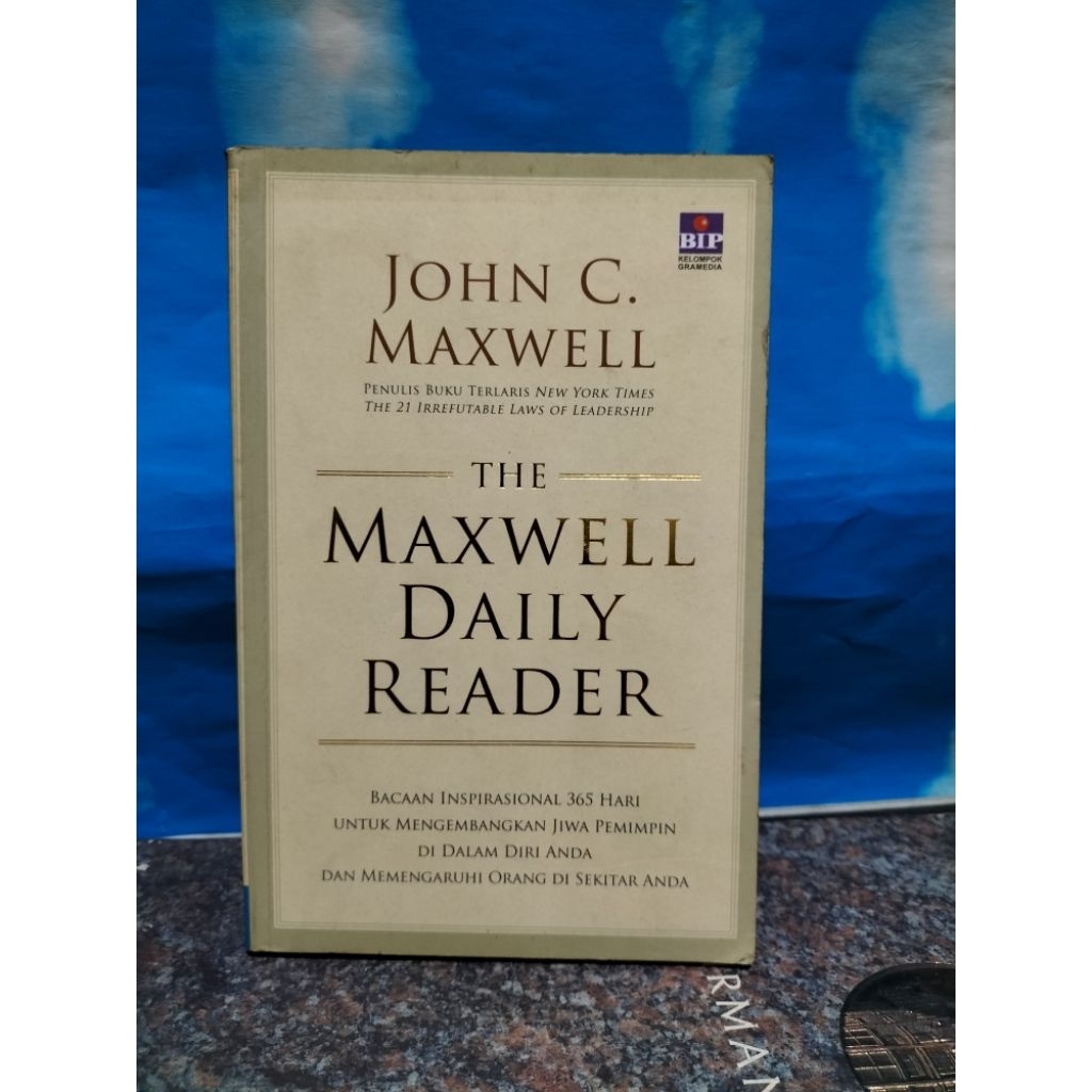 หนังสือที่ใช้แล้ว THE MAXWELL DAILY READER BY JOHN C MAXWELL
