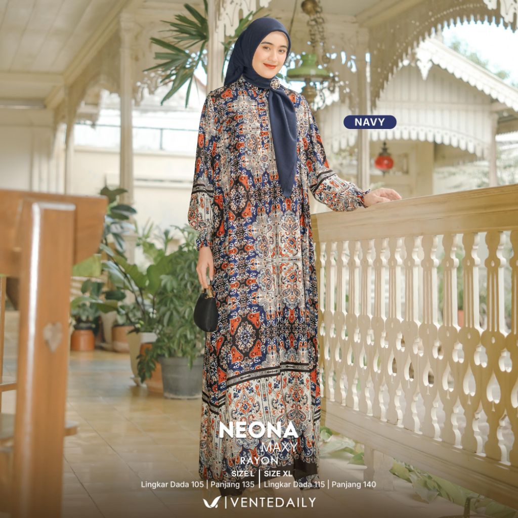 ชุดเดรส Neona Maxy โดย Ventedaily