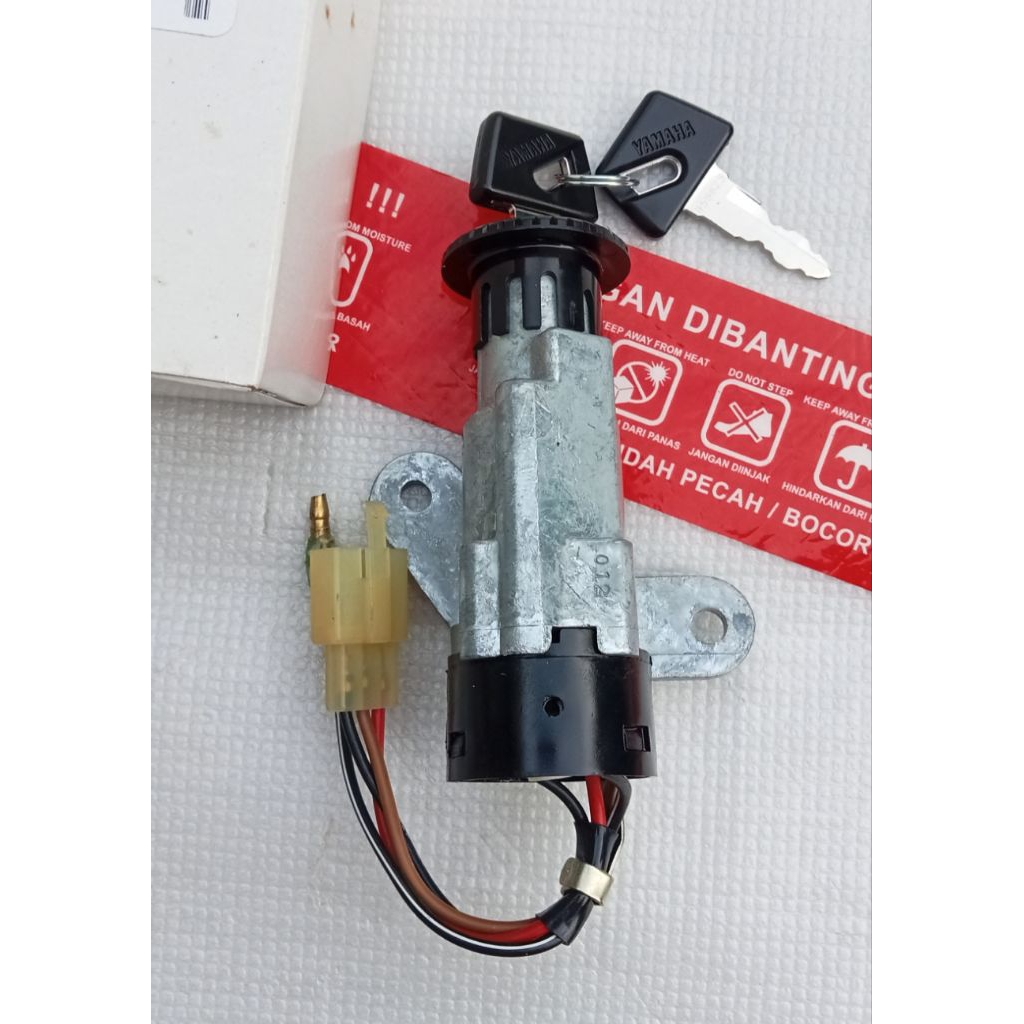 Yamaha Alfa Yamaha F1ZR fizr F1Z กุญแจจุดระเบิด F1ZR Alfa Fizr สัมผัสเดิม Alfa F1ZR F1Z F1ZR เดิม