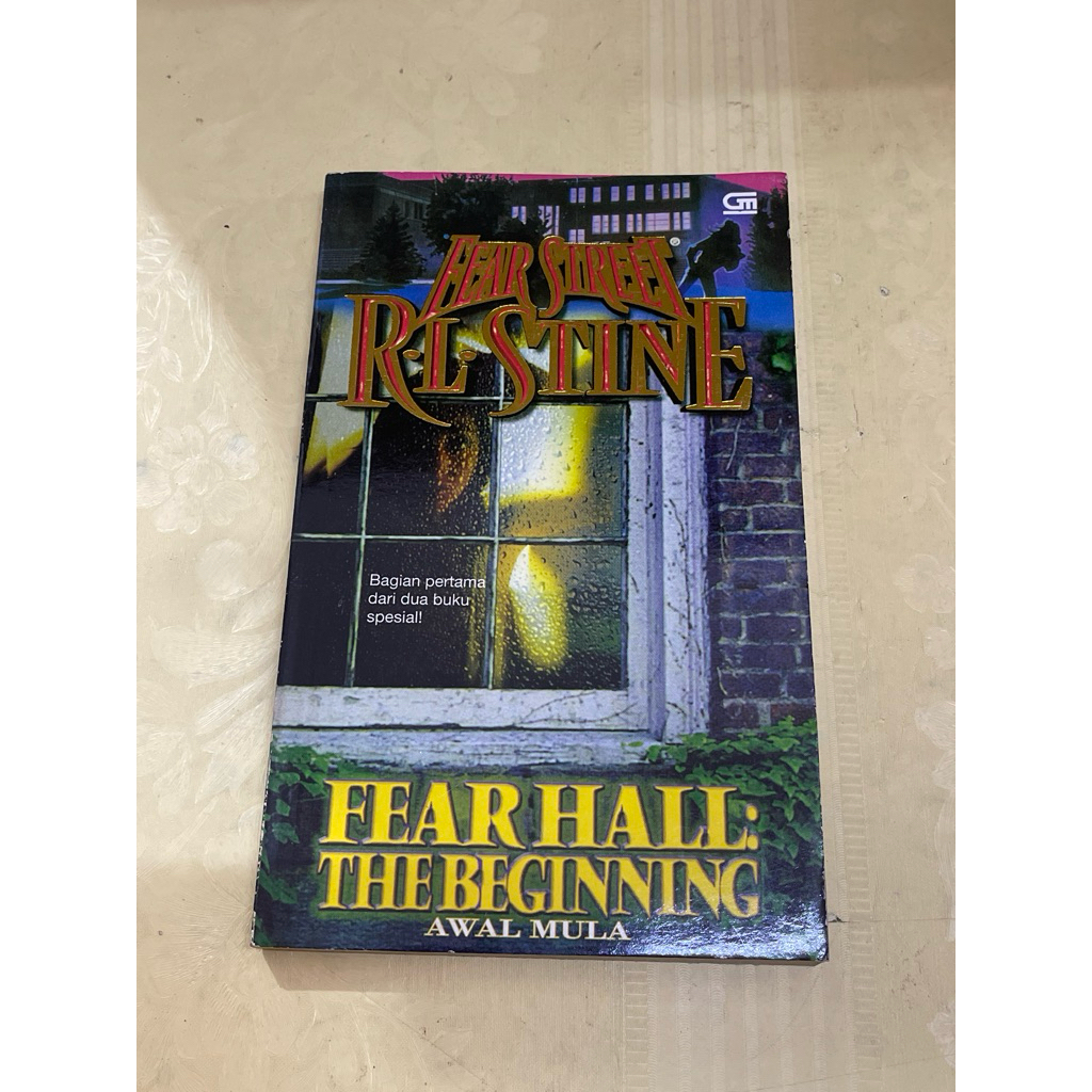 NOVEL FEAT STREET RL STINE FEAR HALL THE BEGINNING EARLY MULA