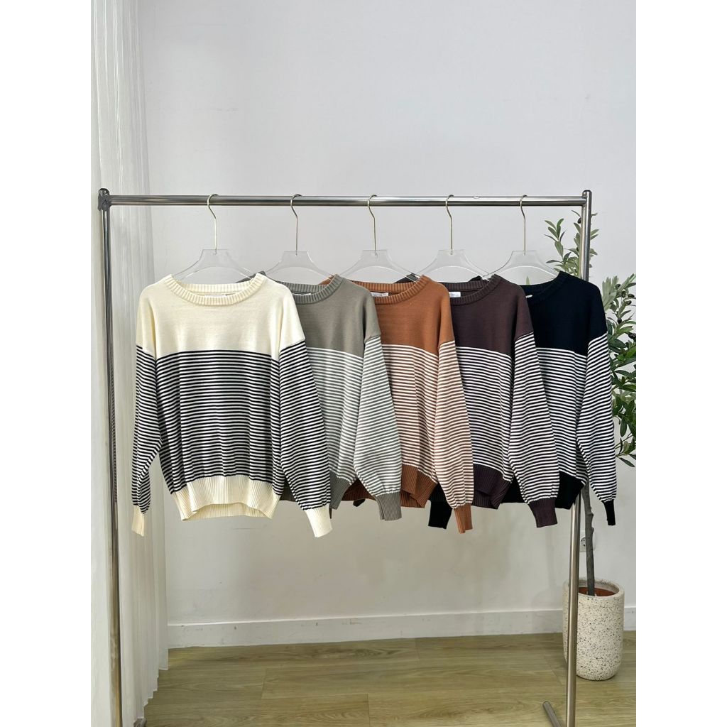 - VARA STRIPE TOP***