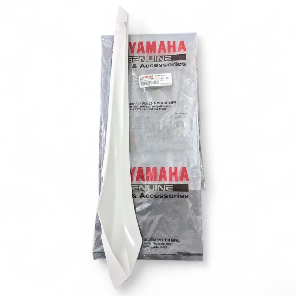 ฝาครอบข้างตุ่น พักเท้าครีบซ้ายล่าง Xmax 250 B74-F171L-00-P1 สีขาวเดิม Yamaha YGP