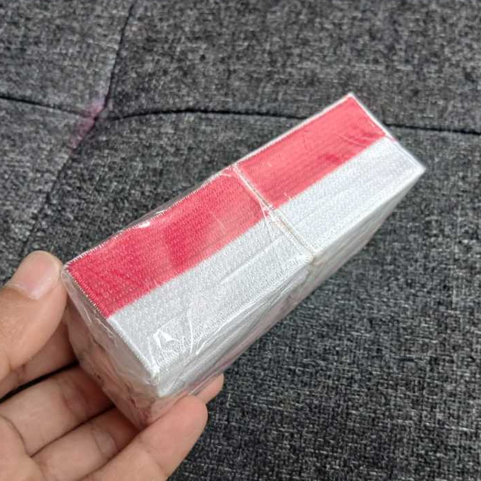 MERAH [1 ชิ้น] ธงเย็บปักถักร้อยคอมพิวเตอร์สีแดงและสีขาว Bet 6*4 ซม. ธงเตียง 4x6 ซม.