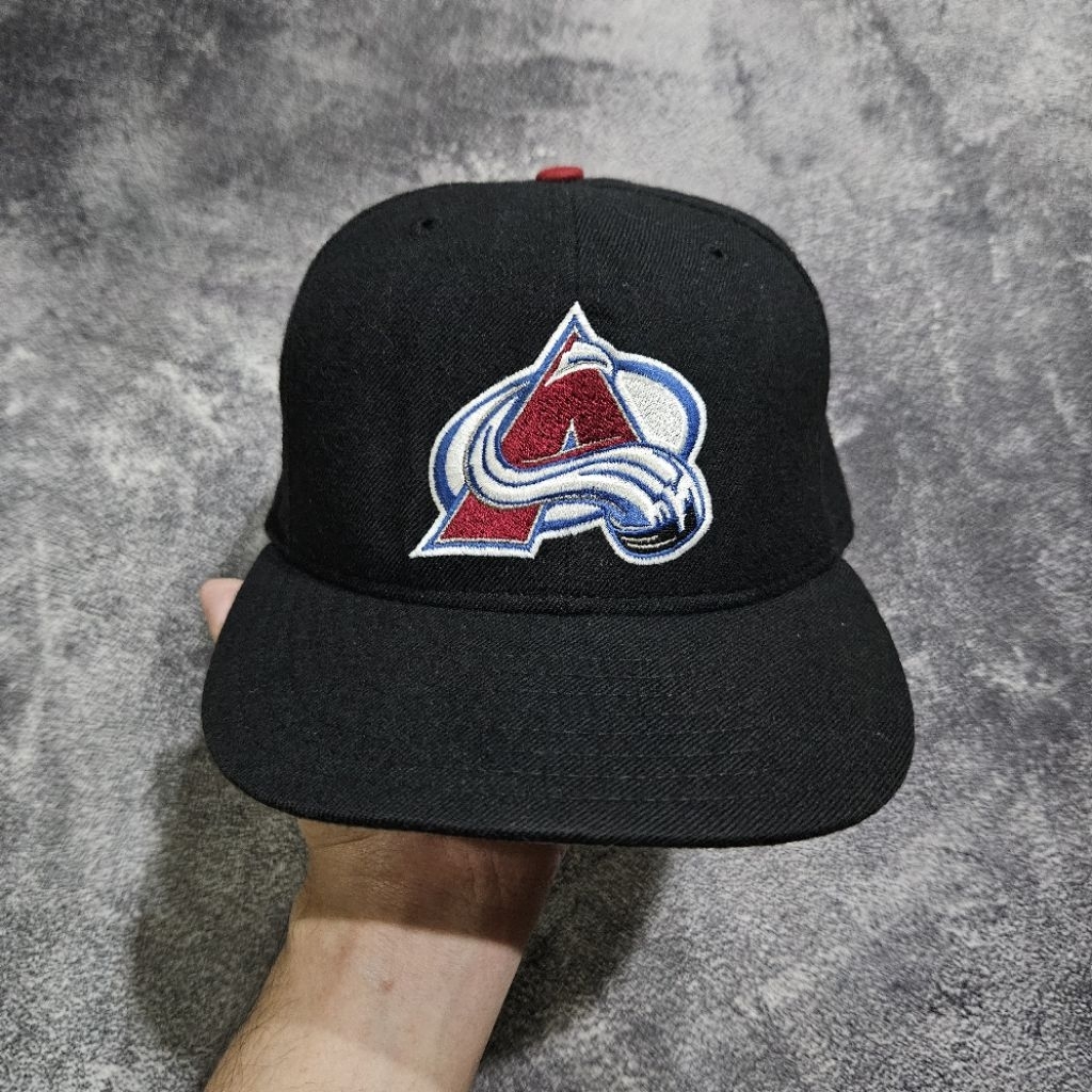 หมวกวินเทจ New Era Pro Model Colorado Avalanche Fit USA