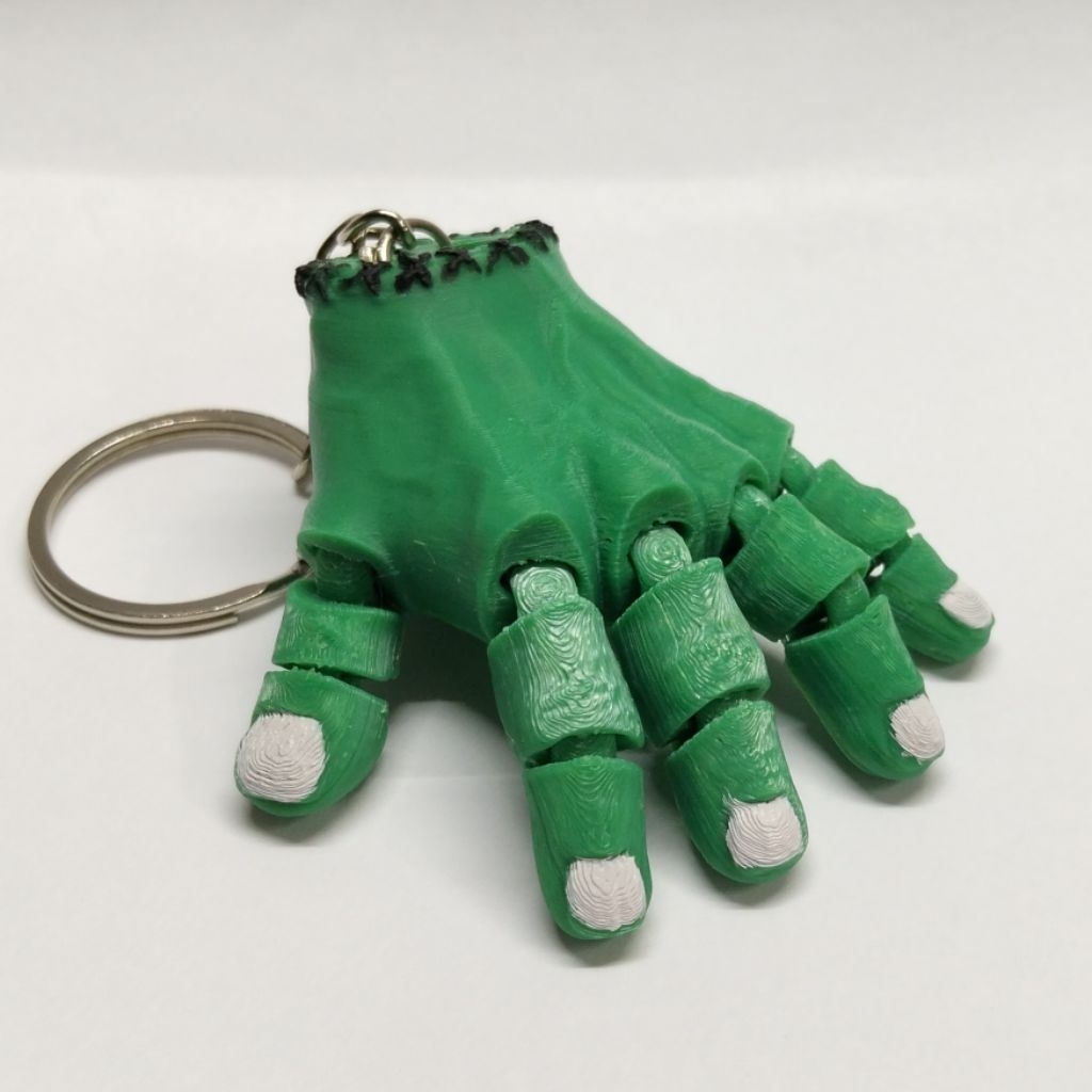 HIJAU GANTUNGAN 3D Printing Green Monster Keychain – Unique Horror Collection Accessories / ของขวัญน