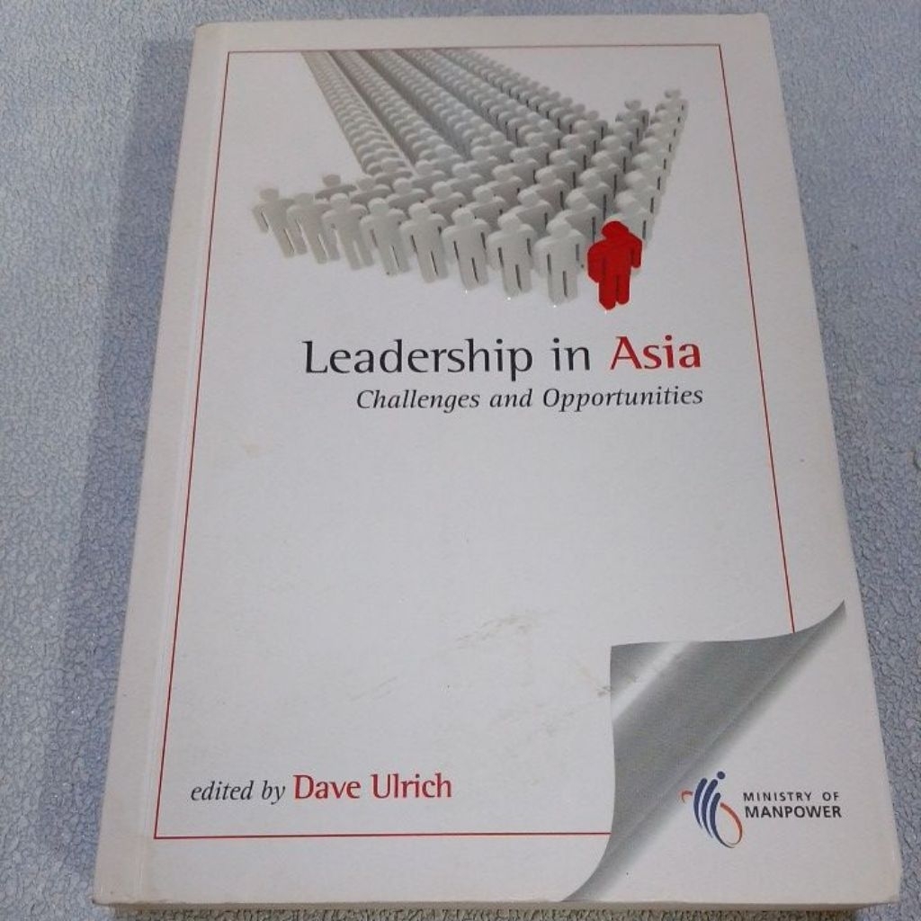หนังสือภาษาอังกฤษต้นฉบับผู้นําในเอเชียท้าทายและโอกาสโดย Dave Ulrich