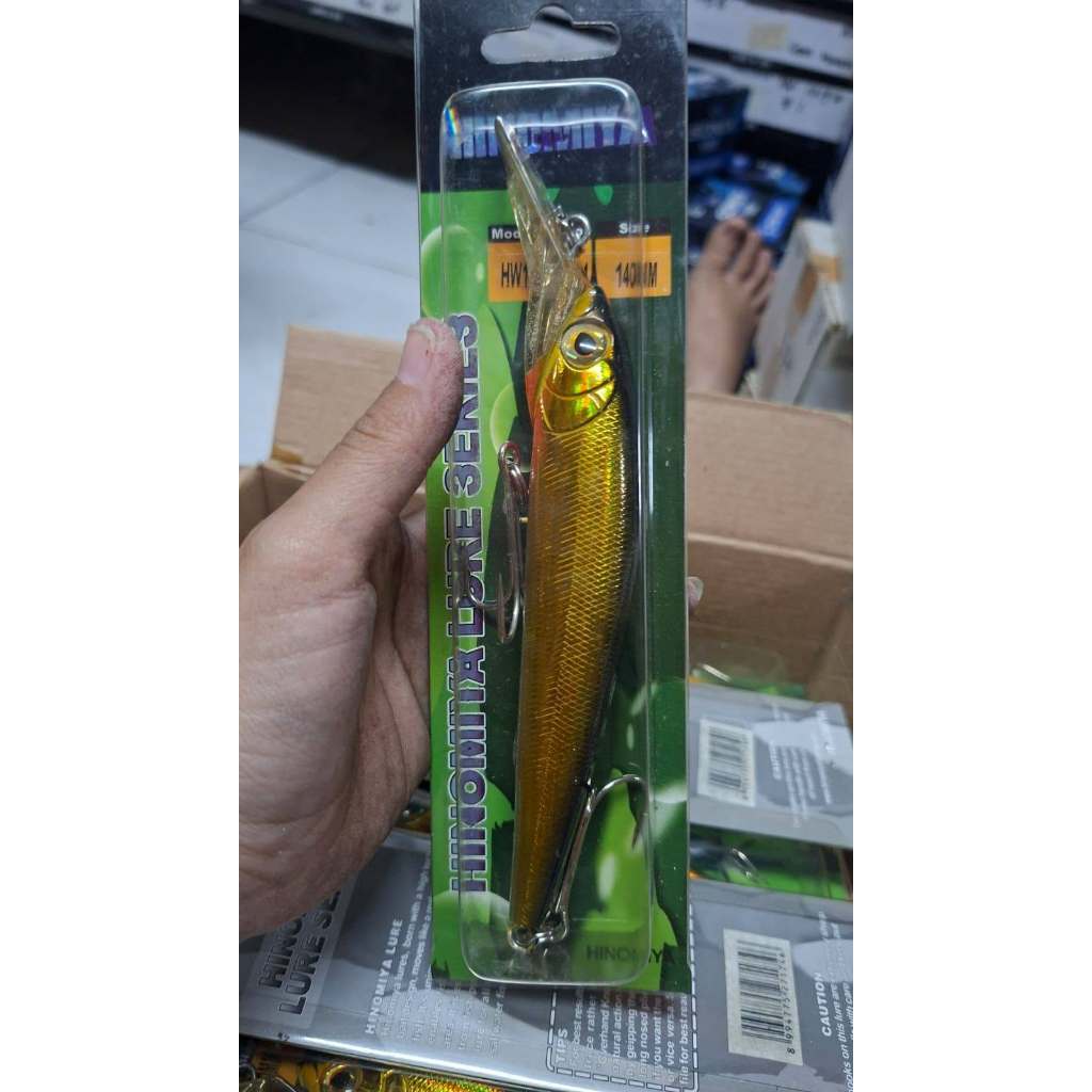LURE HINOMIYA HW-1123 (14cm/32gram) GOLD BLACK