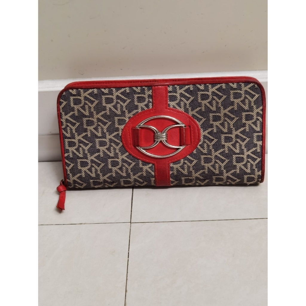 กระเป๋าสตางค์ DKNY preloved ของแท้