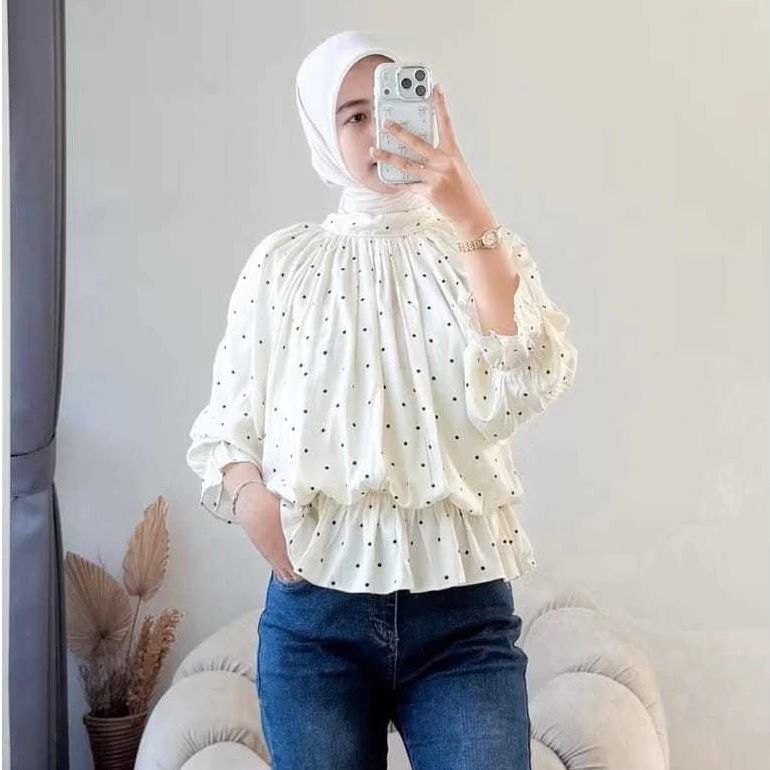 HF-Blouse Sabira Polka Blouse เสื้อเรยอนลําลองสตรีลายจุดสมัยใหม่
