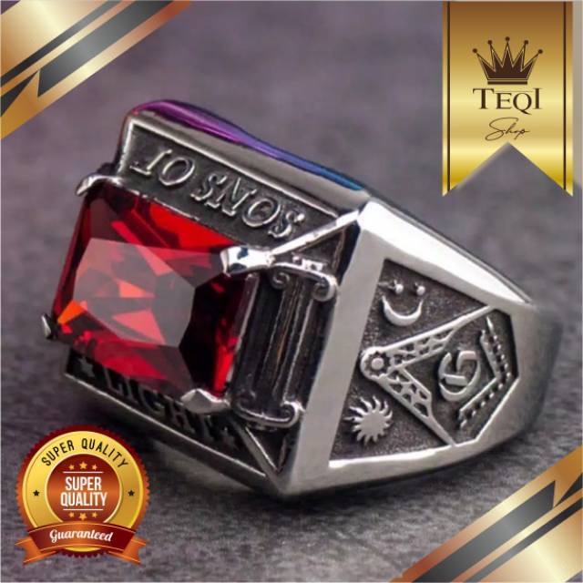 MERAH TEQI Shop แหวนผู้ชายหินแดง รุ่นสี่เหลี่ยม Fraktur และ Zodiac Motif