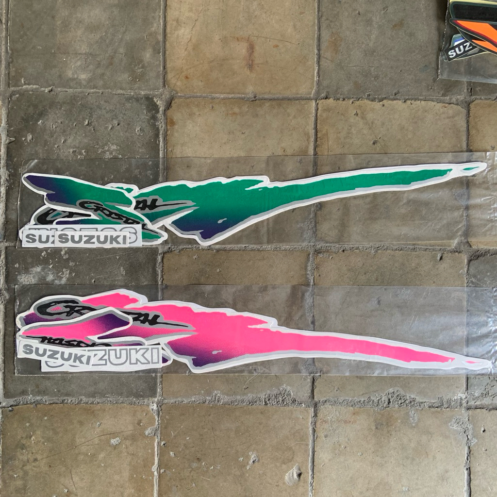 สติ๊กเกอร์ Suzuki Crystal 92 Striping