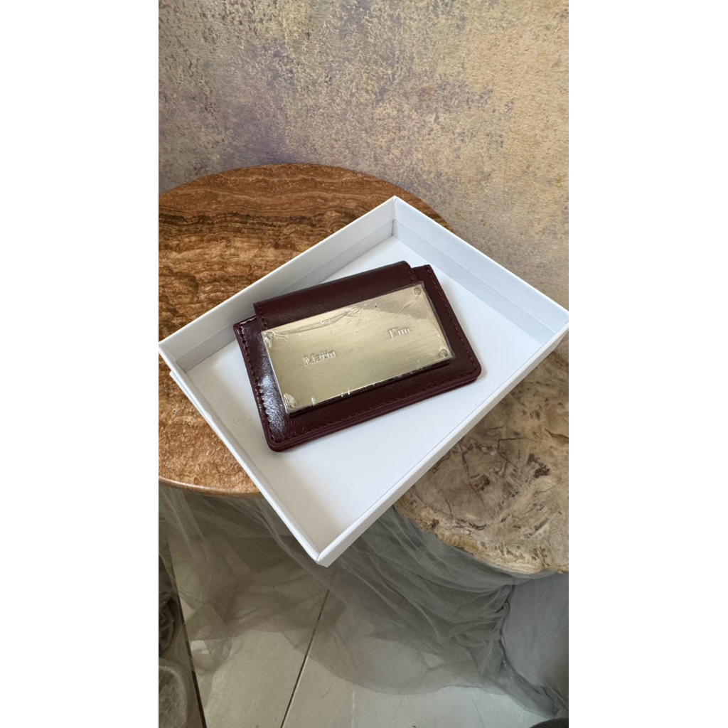 กระเป๋าสตางค์การ์ด Matin Kim - สี Maroon