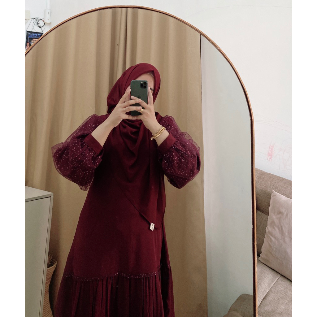 MAGGALI - ชุด LUNARA BROCADE