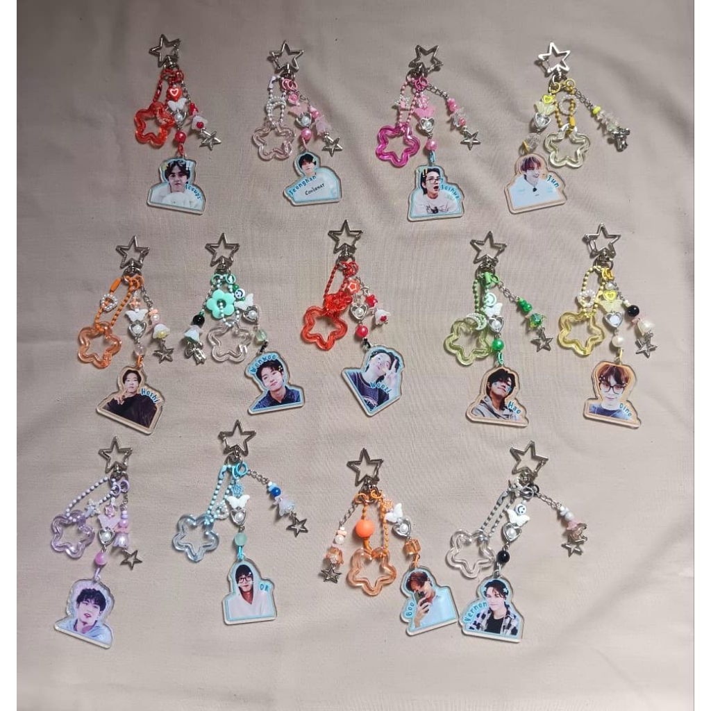 SEVENTEEN KEYCHAIN BY LIBRRR_ART BEADS