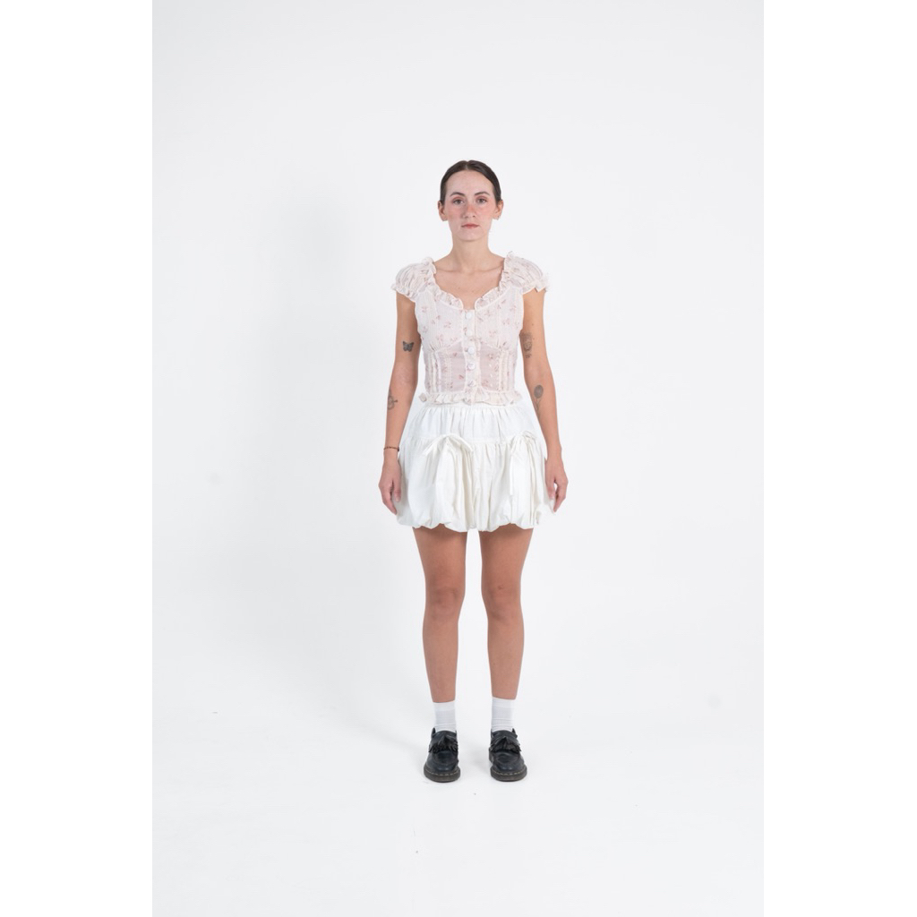 กระโปรงสั้นบอลลูนด้านใน