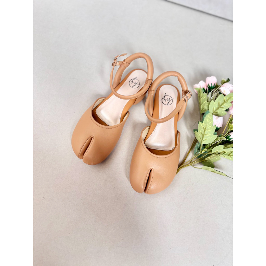 Hy_shoes Hyruka Tabi Tali Mocca