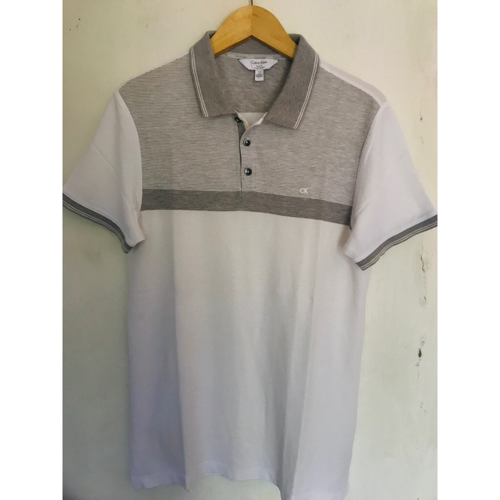 Preloved pOlshop c4lv!N kl3!N ck motif สีขาว