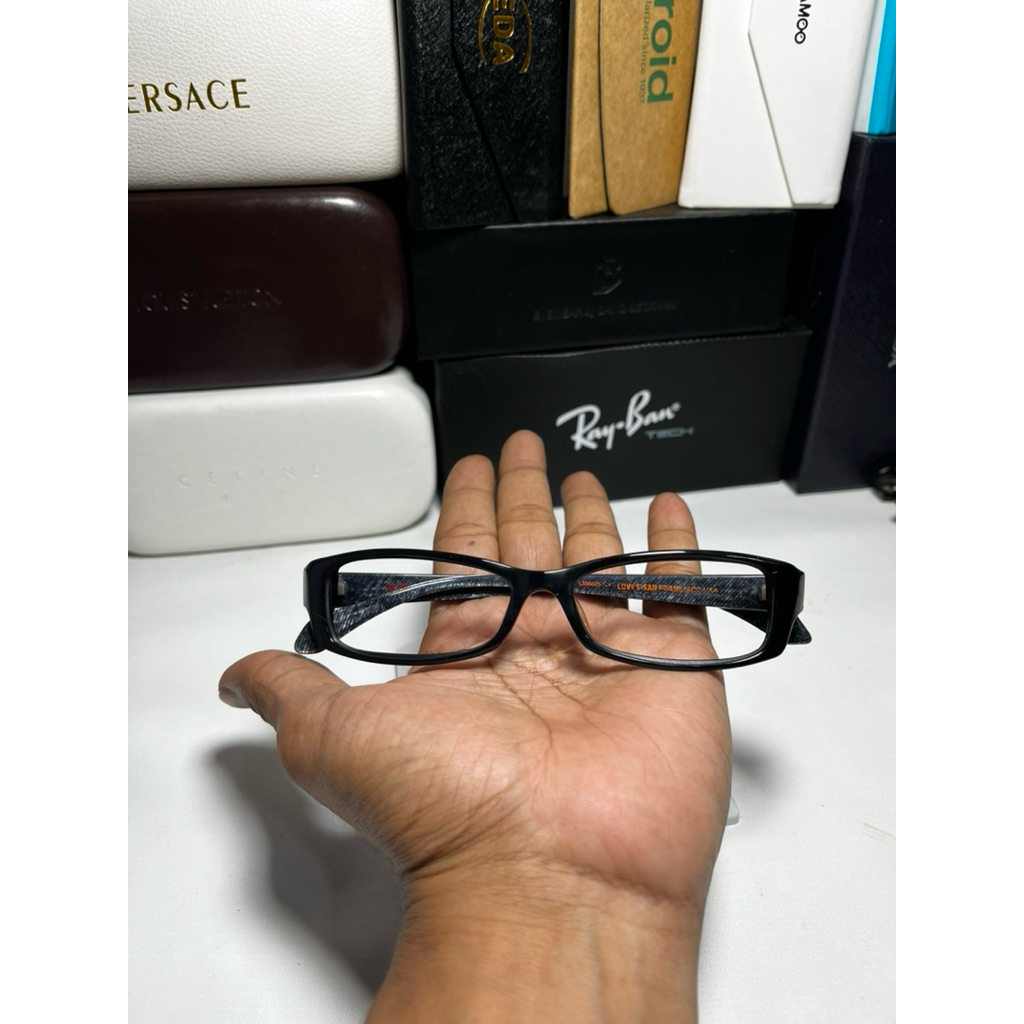 กรอบแว่นมือสองของแท้ Levis LS96025(€