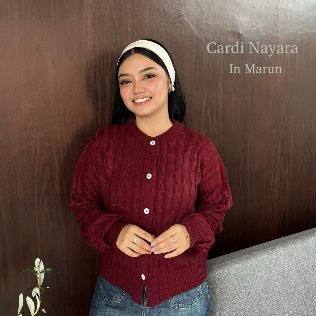 NAYARA Horse Motif Cable Knit Cardigan